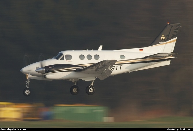 Hawker Beechcraft C90GT King Air