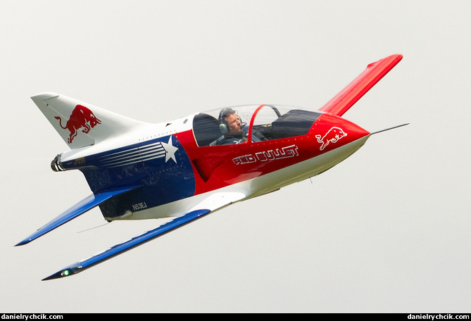 Red Bullet mini-jet