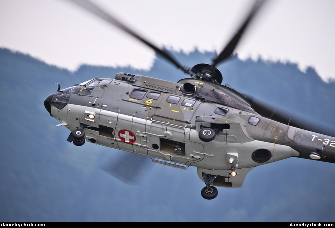 Aerospatiale AS-532 Cougar (Swiss Air Force)