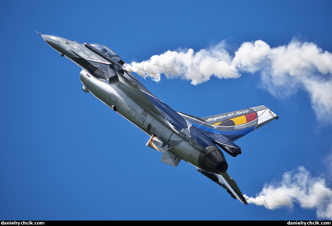 General Dynamics F-16A Block 20 MLU - Belgian Air Force solo display