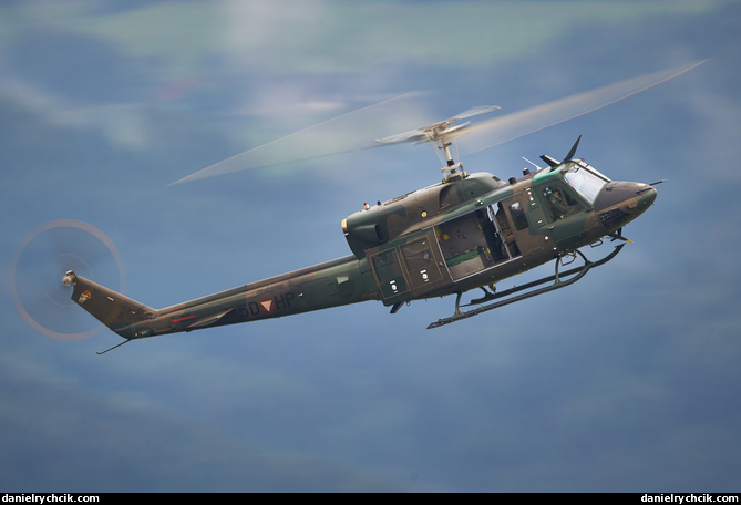 Bell 212