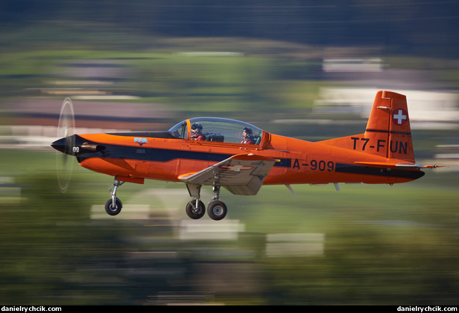 Pilatus PC-7