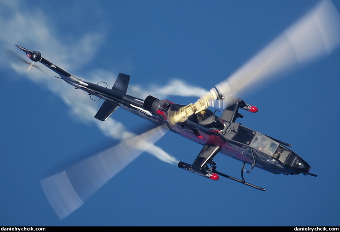 Bell TAH-1F Cobra