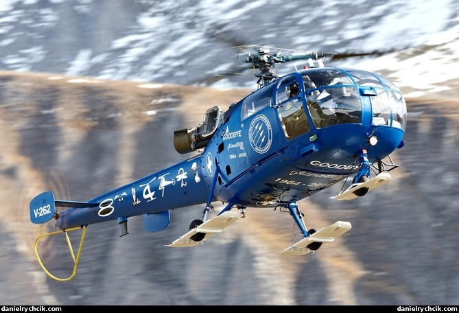Aerospatiale Alouette III with farewell painting