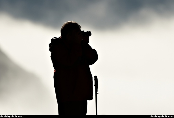 Spectator taking last snaps on the way down