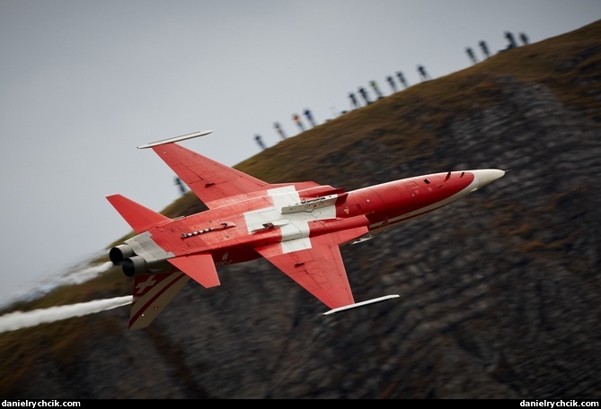 F-5E Tiger of Patrouille Suisse close to Abeflue hill