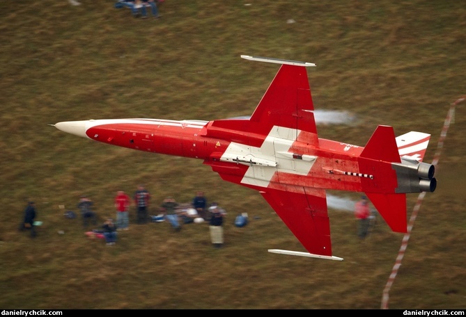 F-5E Tiger of Patrouille Suisse over Axalp crowd