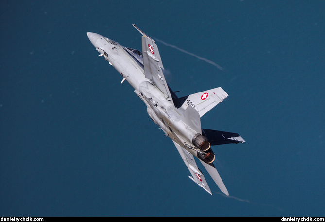 F-18 Hornet over Brienzersee