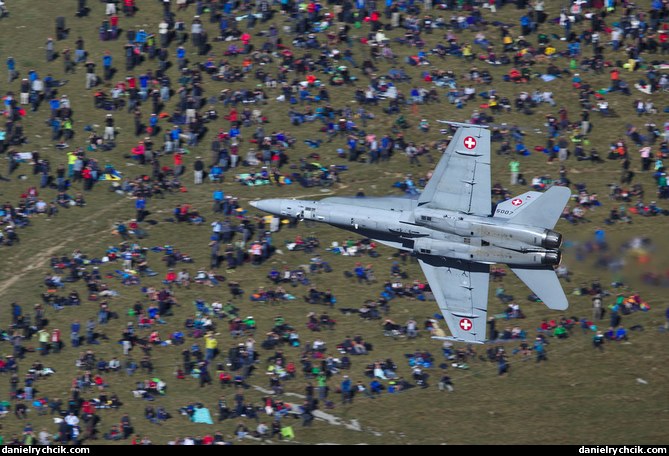 F-18 Hornet over spectators at Tschingel