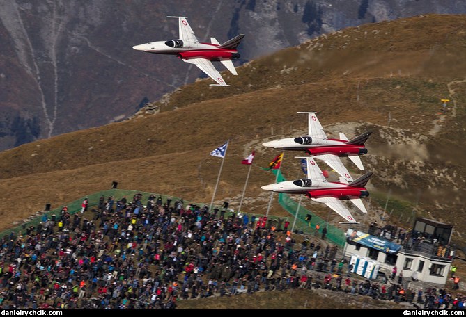 Patrouille Suisse over KP