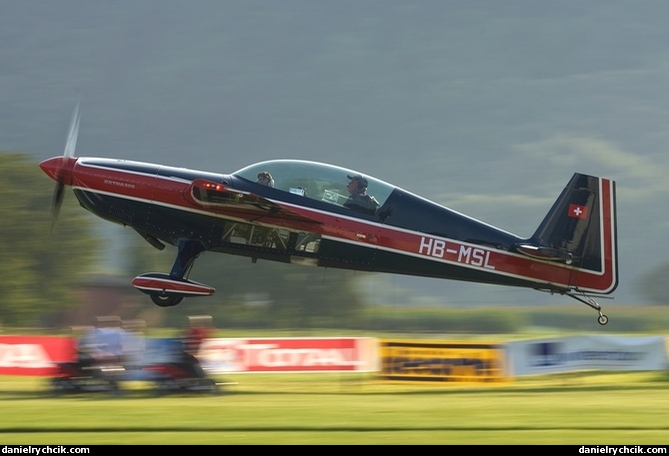 Extra 300L