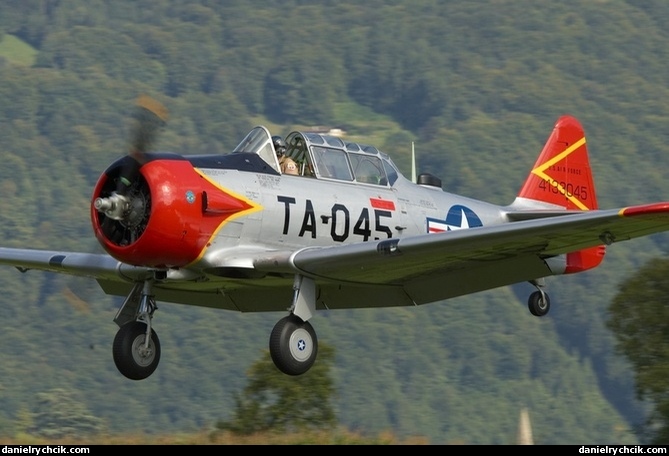 North American T-6G Texan