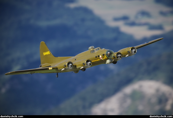 Boeing B-17G Flying Fortress