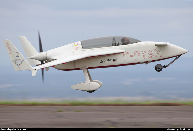 Rutan 33 VariEze (Patrouille REVA)