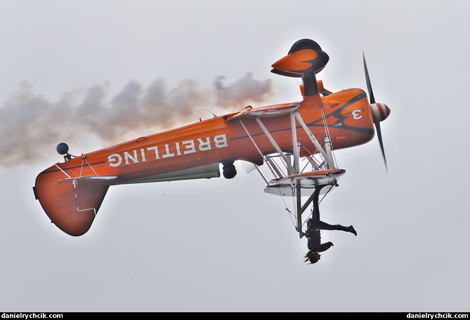 Boeing PT-17 Kaydet (Breitling Wingwalkers)