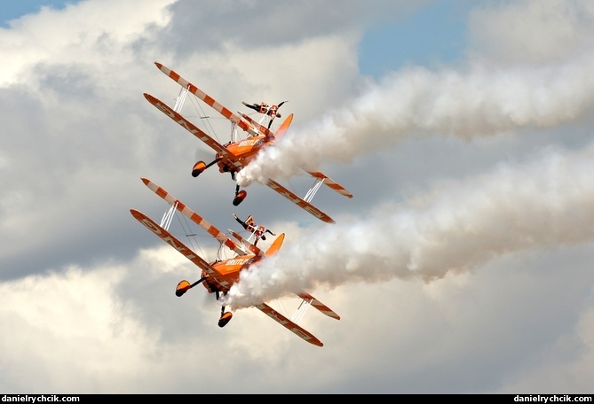 Boeing PT-17 Kaydet (Breitling Wingwalkers)