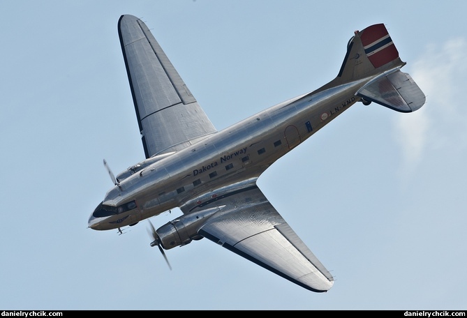 Douglas C-53D Skytrooper (DC-3A)