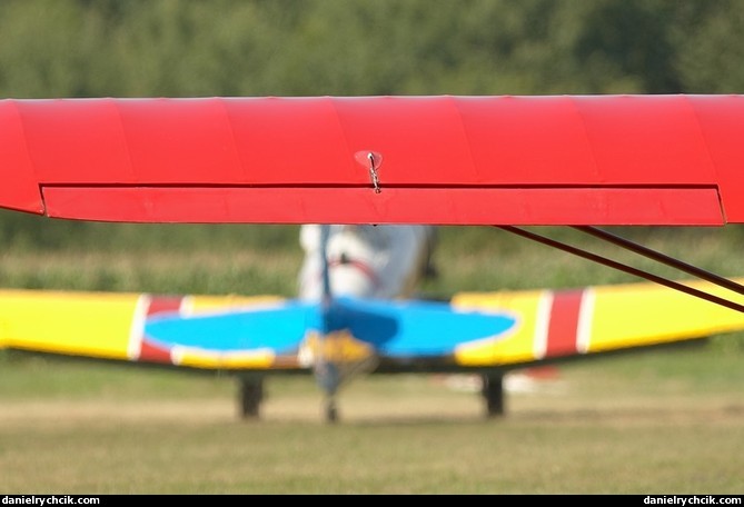 Refuelling the T6 Texan