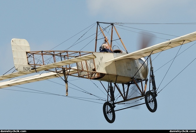 Bleriot XI-2