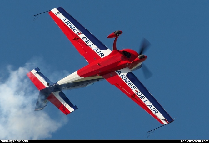 Extra 330SC