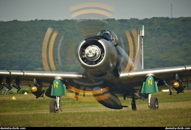 Douglas AD-4N Skyraider