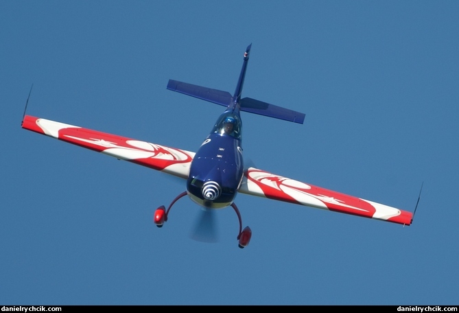 Extra 330SC