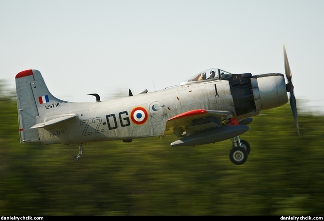 Douglas AD-4N Skyraider