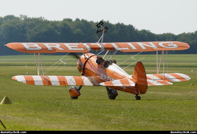 Boeing PT-17 Kaydet (Breitling Wingwalkers)