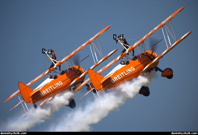 Boeing PT-17 Kaydet (Breitling Wingwalkers)