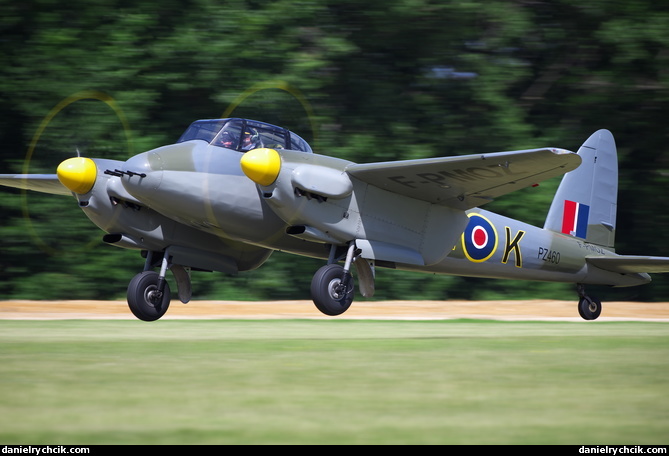 De Havilland DH-98 Mosquito (replica)