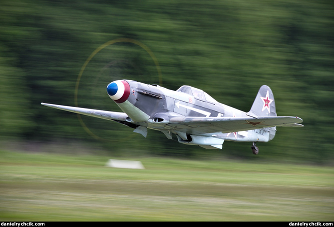 Yakovlev Yak-3UA