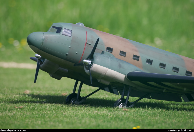 Douglas DC-3