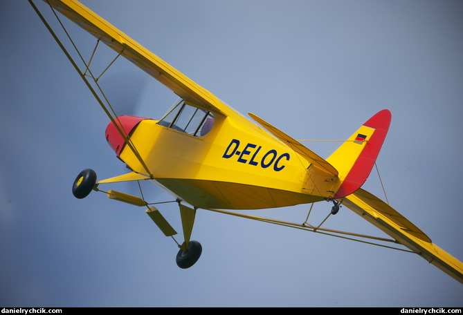 Piper J3C Cub