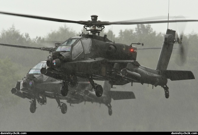 Two Dutch AH-64 Apache lining up for demonstration