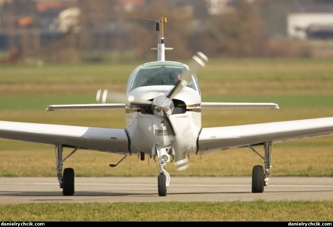 Beech F33A Bonanza