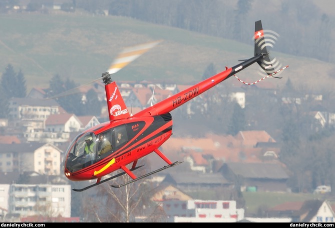 Robinson R-44 Raven