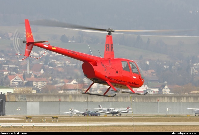 Robinson R-44 Raven