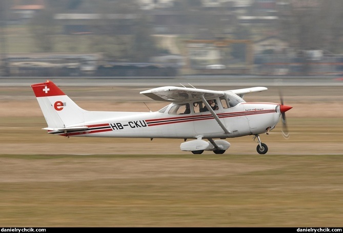 Cessna 172 Skyhawk II