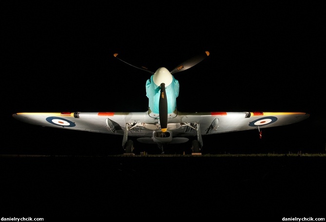 Hawker Hurricane by night