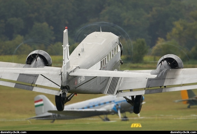 Junkers Ju-52 taking off with vortices