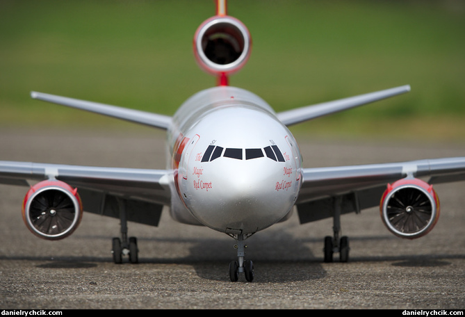 McDonnell Douglas MD-11