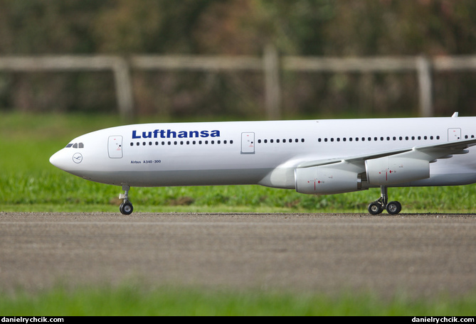 Airbus A340-300 (Lufthansa)