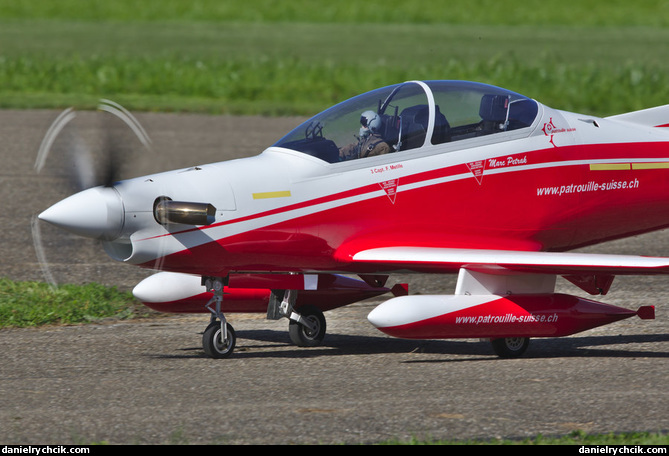 Pilatus PC-21 (Patrouille Suisse)