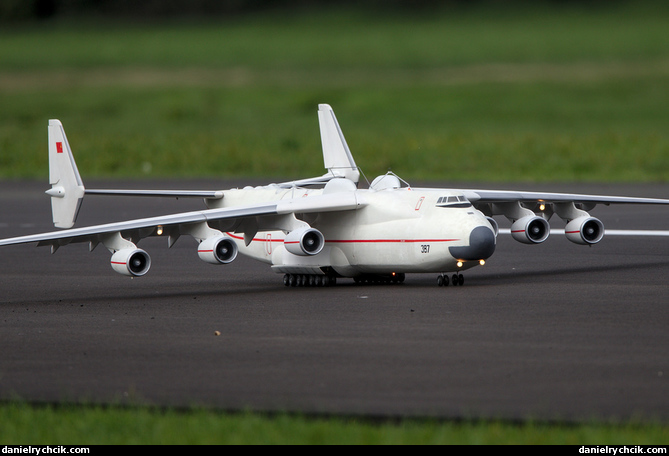 Antonov An-225 Mriya