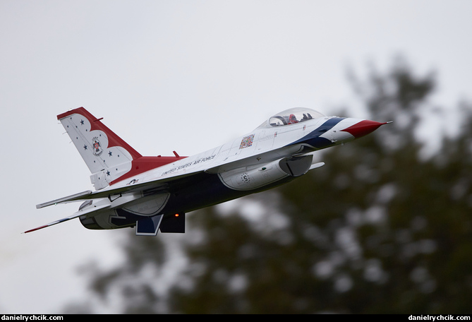 F-16C (Thunderbirds)