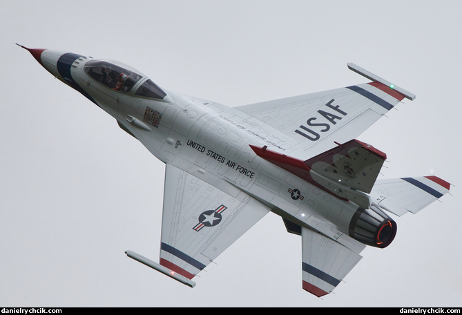 F-16C (Thunderbirds)