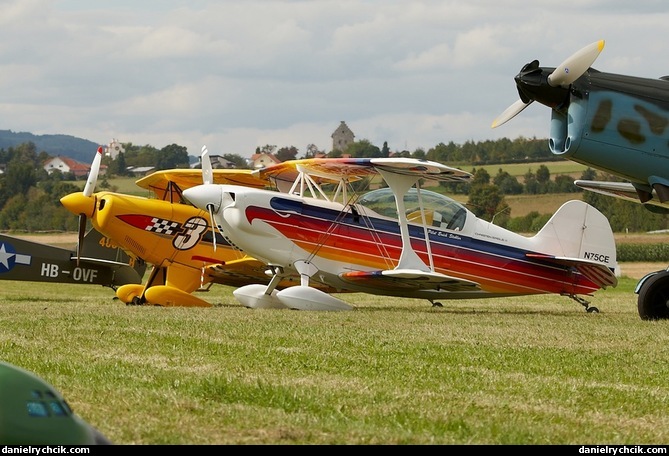 Pitts S-2B and Christen Eagle II