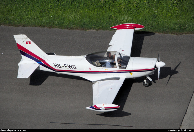 Siai-Marchetti S.211