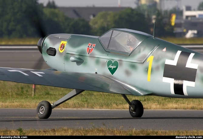 Peak Messerschmitt BF109R Replica