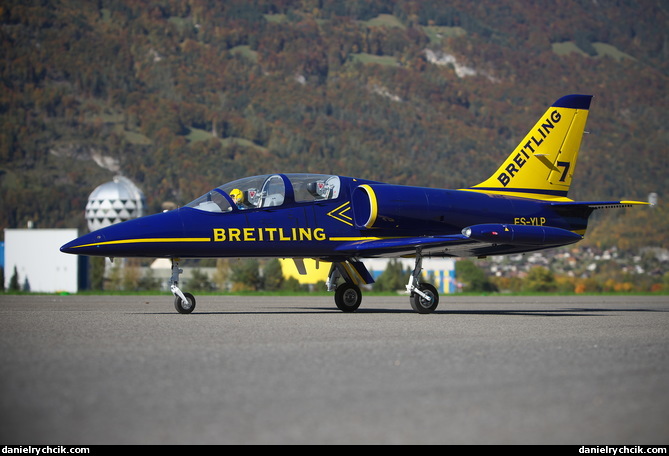 Aero L-39 Albatros (Breitling Jet Team)